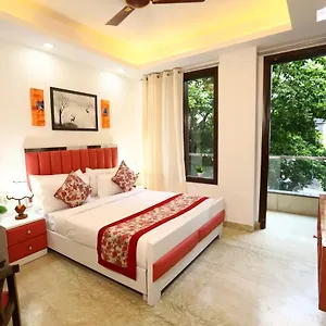 Nature View Park Metro Couple Friendly Hotel