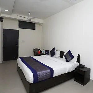 Oyo 11605 Aravali Hotel