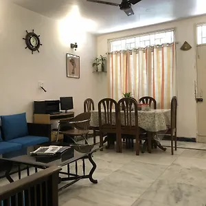 Sailors - C6, Vasant Kunj Bed & Breakfast